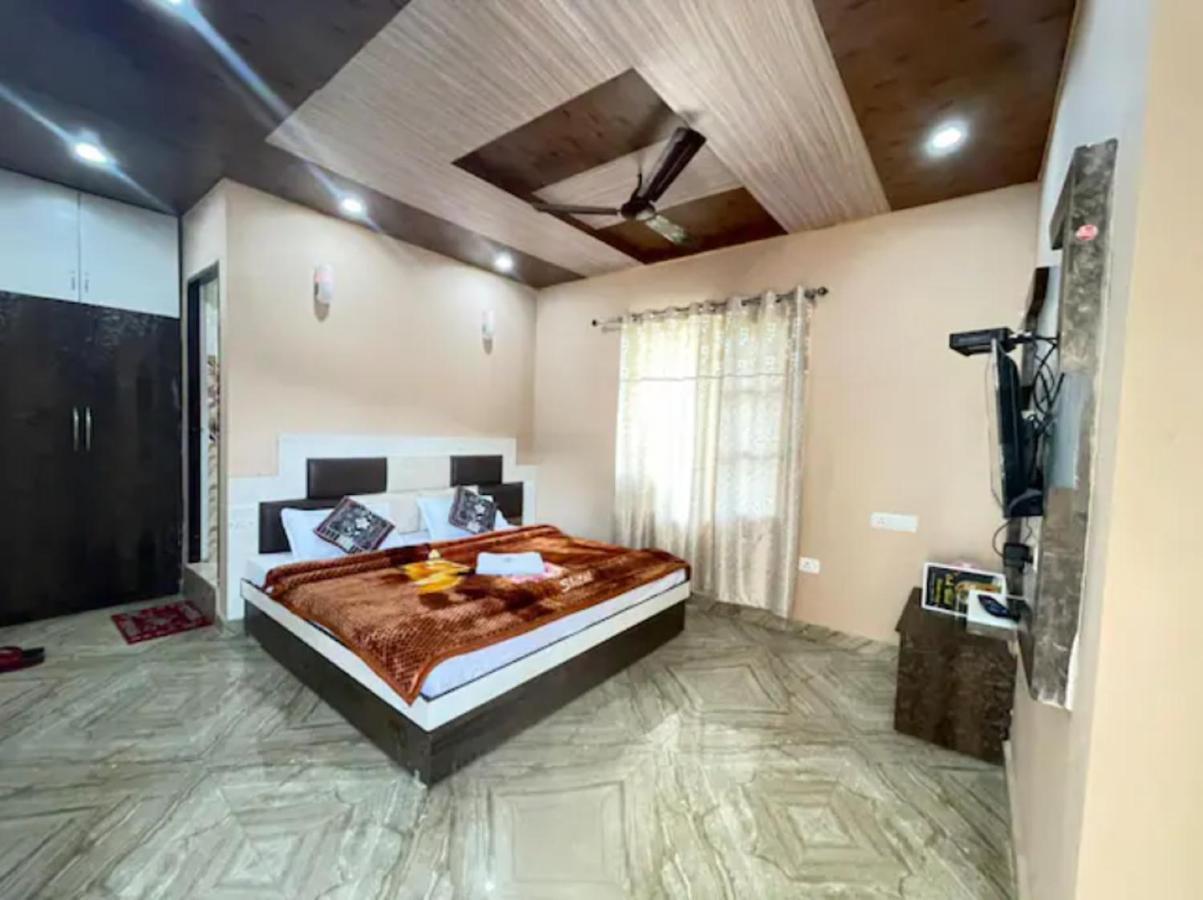 Oak Wood Homestay Banikhet Dalhousie Zewnętrze zdjęcie